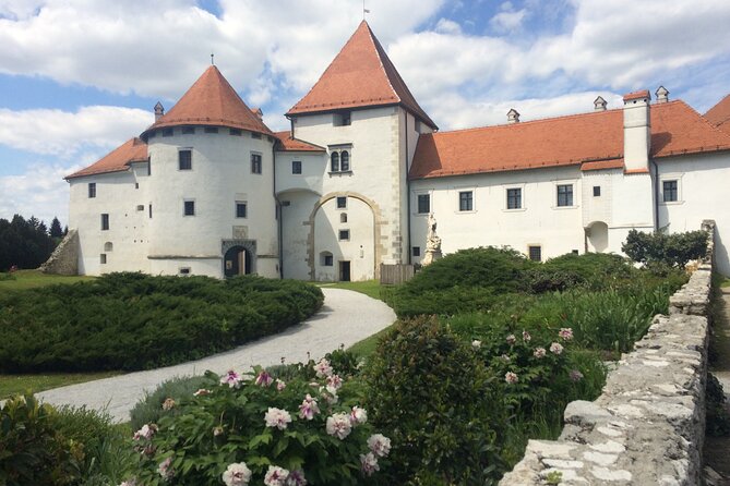 Trakoscan-Varazdin castle day trip - The Sum Up: A Festive and Historic Day Out from Zagreb