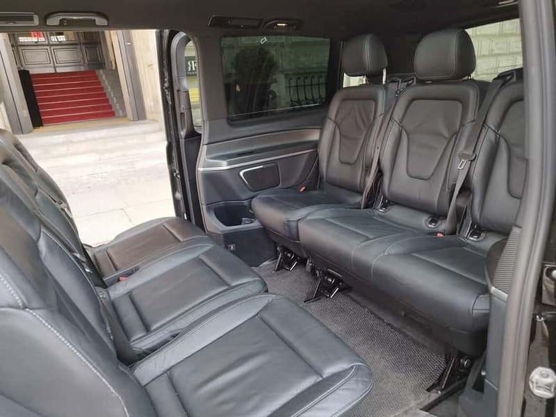 Tranfer with small or Bigger introduction Tour Berlin - Key Points