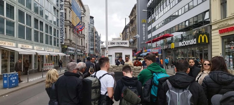 Tranfer with small or Bigger introduction Tour Berlin - Flexible Scheduling and Booking Options