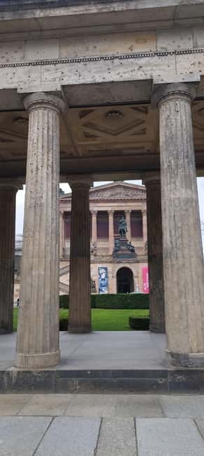 Tranfer with small or Bigger introduction Tour Berlin - Who Will Enjoy This Tour the Most