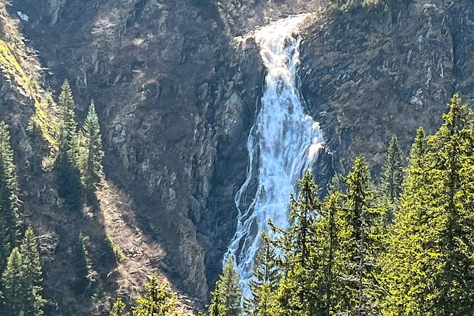 Transfagarasan Highway and Bran Castle Day Trip From Brasov - The Guide and Transportation Quality