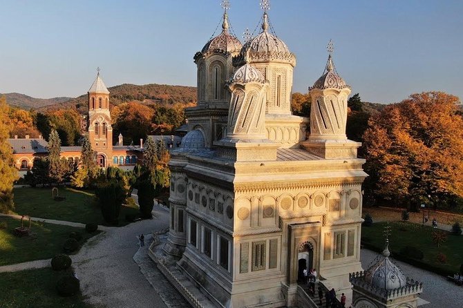 Transfagarasan Road & Balea Lake - Private Tour from Bucharest - Visiting Balea Lake at the Mountain Pass