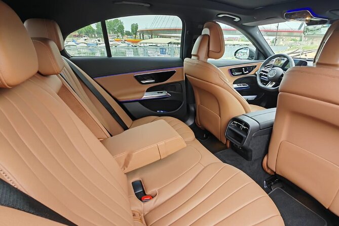 Transfer by luxury car from Venice to Trieste - Comfortable Ride in a Mercedes E-Class Vehicle