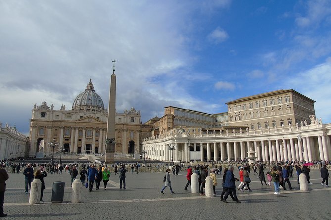 Transfer Fiumicino Fco Airport to Civitavecchia Port with 3 hours Rome Tour - Practical Details: Duration, Cost, and Group Size