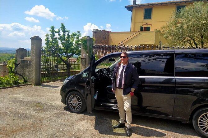 Transfer Florence to Lake Como DOOR TO DOOR - The Driver: Friendly, Professional, and Reassuring