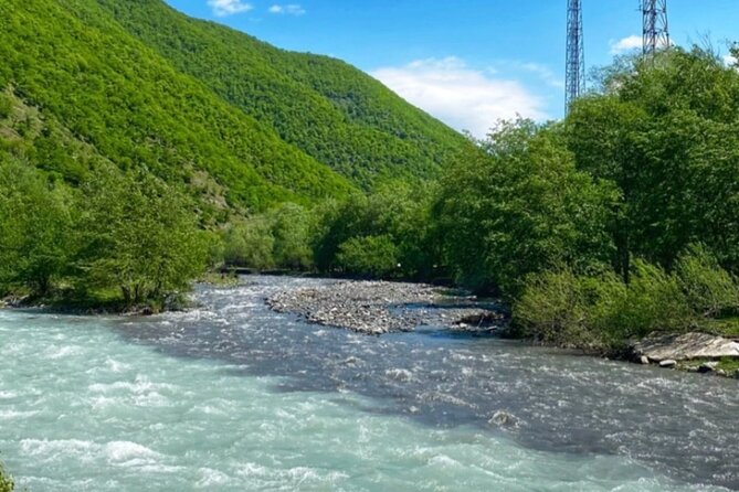 Transfer from airport to Gudauri with 2 stops - Key Points