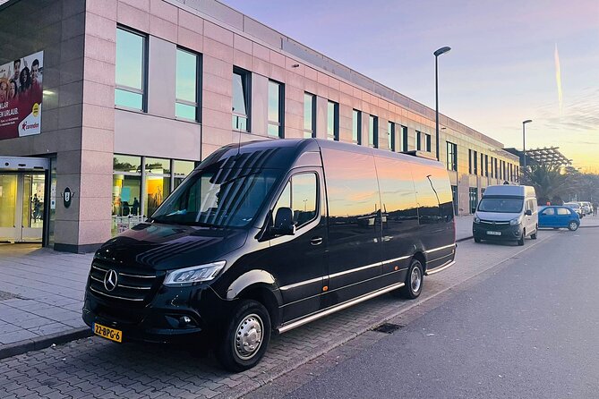 Transfer from Amsterdam to Keukenhof Gardens Tulip from Amsterdam - What’s Included in the Package