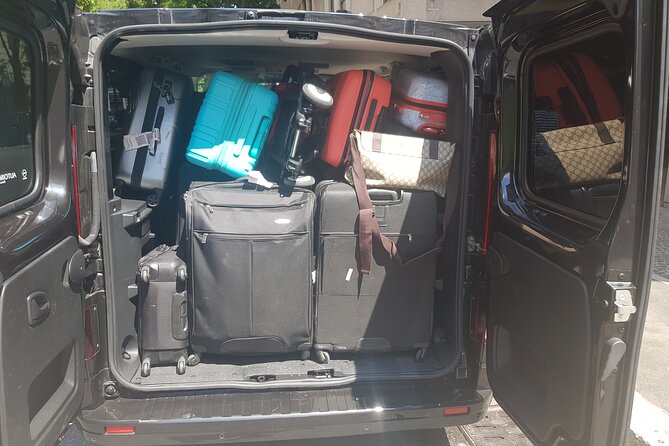 Transfer from Fiumicino Airport to the Civitavecchia Port - English-Speaking Drivers and Clear Communication