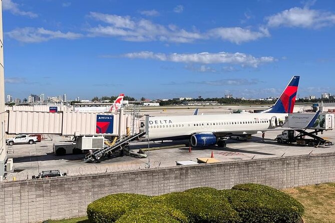 Transfer From Fort Lauderdale Airport with Meet & Greet Service - How the Meet & Greet Service Works at Fort Lauderdale Airport