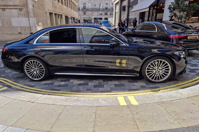 Transfer from Heathrow Airport to London hotel on private car - Reviews Highlight Excellent Driver Service and Comfort