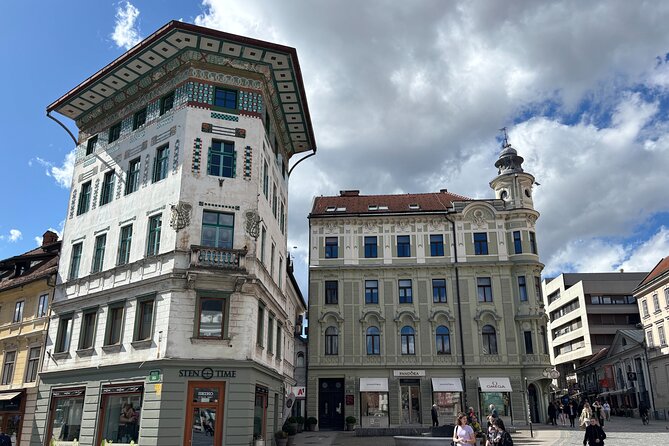 Transfer from Ljubljana to Trieste or vice versa - Flexibility and Cancellation Policy