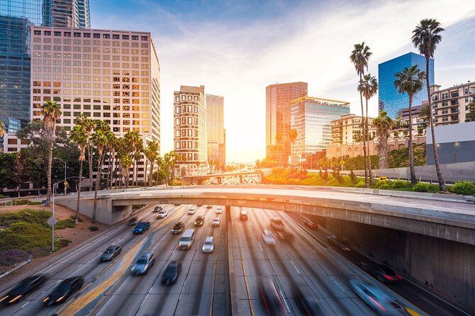 Transfer from Los Angeles City Center to LA Airport (LAX) - Who Should Consider This Transfer Service?