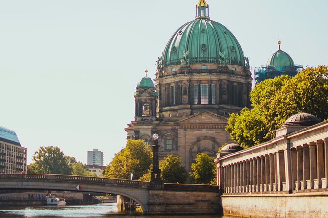 Transfer from Munich to Berlin: Private daytrip with 2 hours for sightseeing - Vehicle Options for Comfort and Group Size