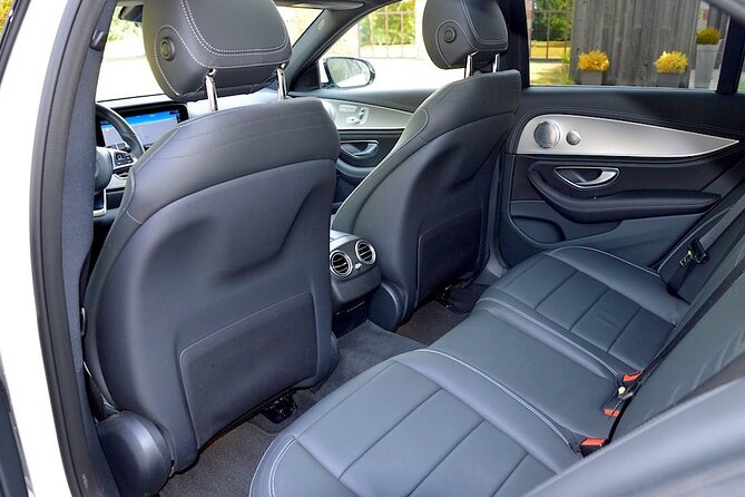 Transfer from Orly/CDG/LBG Airport to Paris (E-Class 2pax) - Key Points