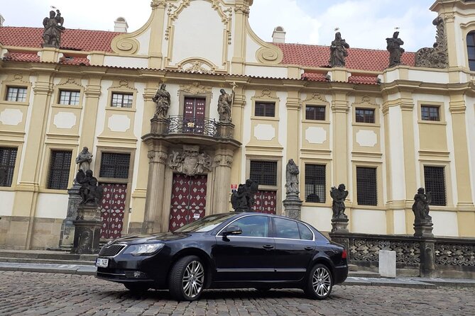 Transfer from Prague Hotel to Airport Prague - Stress-Free Departure from Prague in Style and Comfort