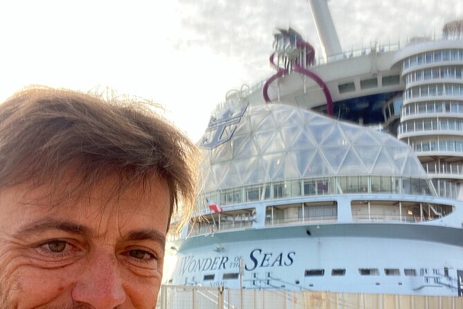 Transfer from Rome to Civitavecchia Port - The Mercedes Minivan: Comfort and Style