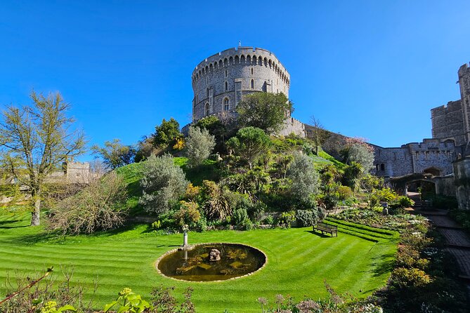 Transfer from Southampton to Heathrow via Stonehenge and Windsor - Efficient Drop-Off at Heathrow or London Hotels