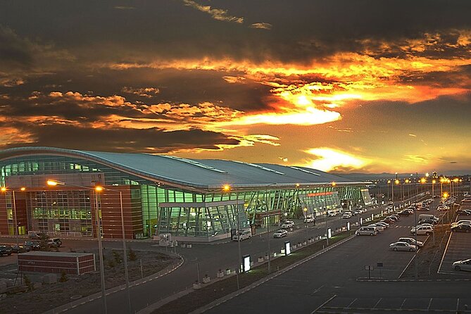 Transfer from Tbilisi City to Tbilisi Airport - How the Transfer Runs from Tbilisi Hotels and Rose Revolution Square