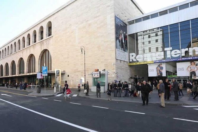 Transfer from Termini Station to Rome center with van - Meet Your Driver at Termini Station Near the Pharmacy on Platform 1