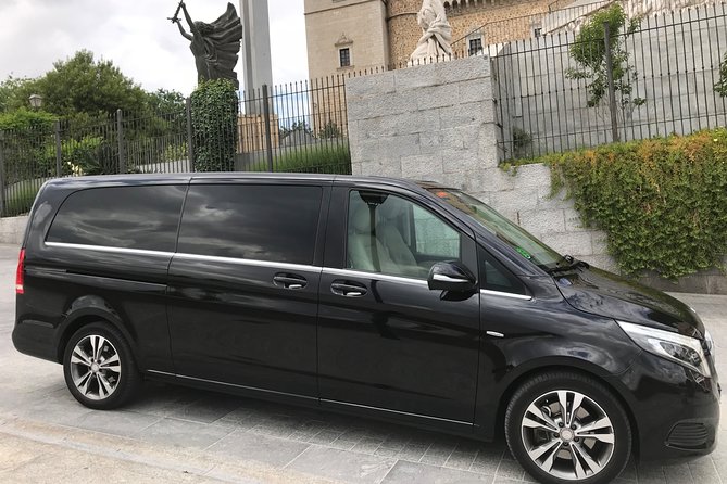 Transfer from the Airport to Madrid - Accessibility and Group Size