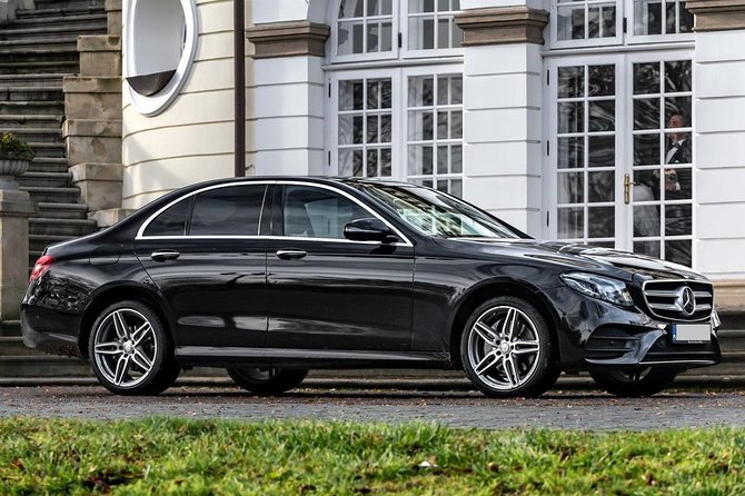 Transfer from Torun to Gdansk or Airport Gdansk GDN - Seamless Transfer from Torun to Gdansk in Style