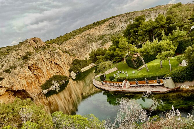 Transfer in Athens - The Sum Up: An Attractive Option for Small Groups in Athens