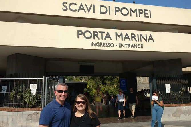 Transfer Sorrento to/from Rome optional Pompeii Stop - Pricing and Booking Considerations