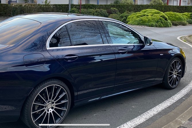 Transfer to Barajas Airport from Madrid - Booking Confirmation and Cancellation Policy