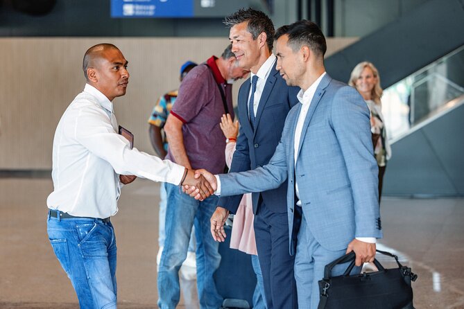 Transfer To or From London Heathrow Airport to Central London - Highly Rated Service with Consistent Positive Feedback