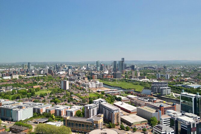 Transfer To or From London Heathrow Airport to Manchester-One way - Stress-Free Journey Between London Heathrow and Manchester in Style