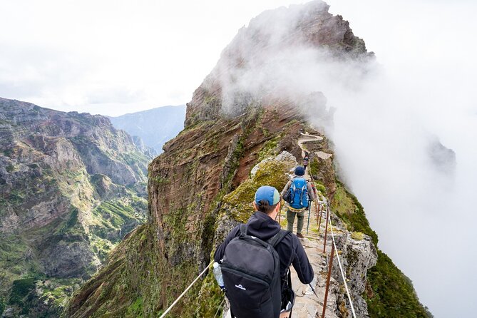 Transfer to Picos da Madeira - Pico do Arieiro and Pico Ruivo - The Guide and Client Experience