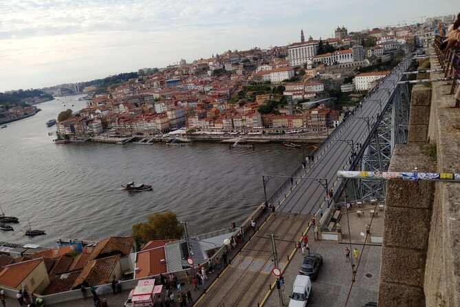 Transfer to Porto with Óbidos, Nazaré and Aveiro - Smooth and Scenic Drive to Porto