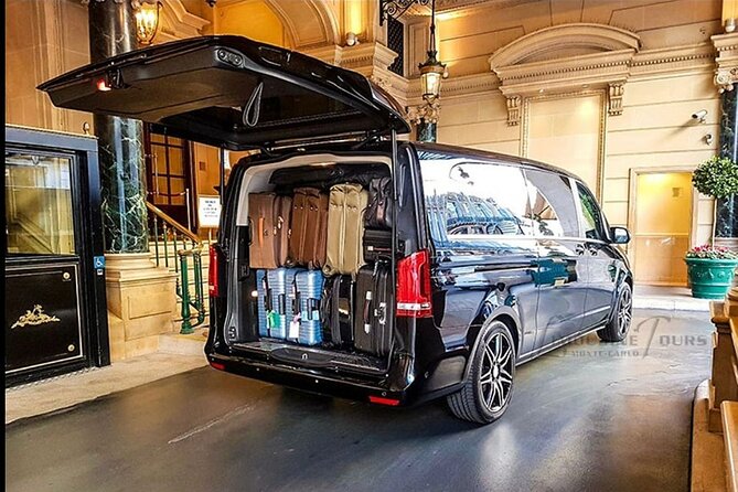 Transfers between Paris, CDG, Orly, Disneyland & Versaille by van - Reliable and Comfortable Transfers in Paris for Up to 7 People