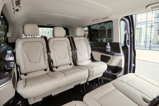 Transfers between Paris, CDG, Orly, Disneyland & Versaille by van - How the Booking and Confirmation Process Works