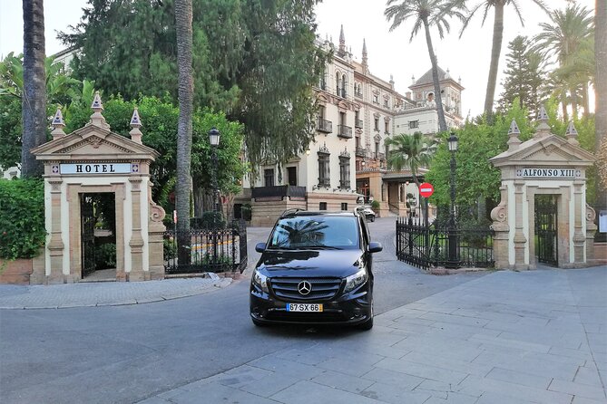 Transfers (Lisbon - Algarve) / (Algarve - Lisbon) - Transfers with Léguas Lendárias: A Hassle-Free Connection Between Lisbon and the Algarve