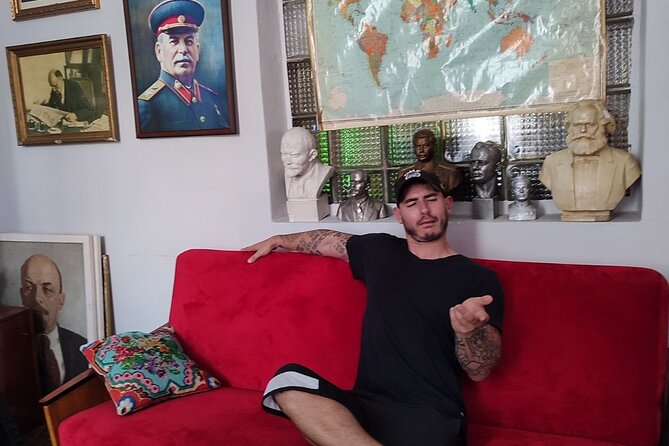 Transnistria tour - County does not Exist ! - Lenin Monument of Dom Sovietov and Its Significance