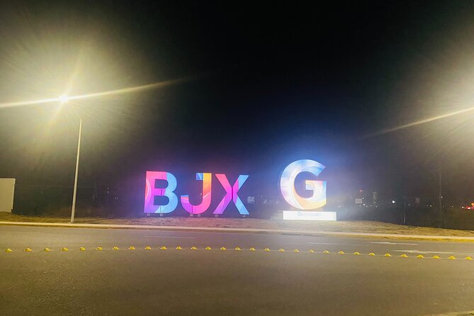 Transportation between Bajio Airport and Guanajuato Capital - Vehicles and Capacity for Larger Groups