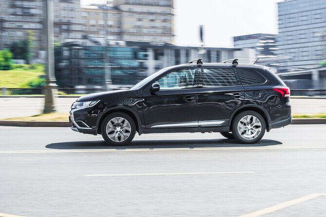 Transportation from Disney & Universal to Orlando Airport (MCO) - Personalized Pickup from Disney & Universal Resorts or Hotels in Orlando