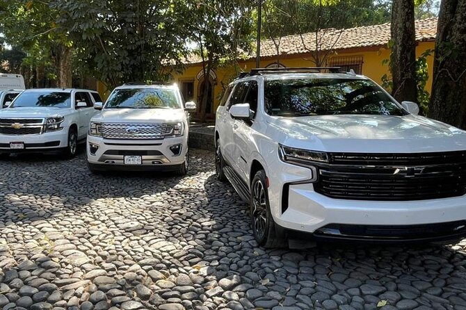 Transportation from Guadalajara International Airport to Hotels - Meeting Point at Guadalajara Airport and Ease of Access