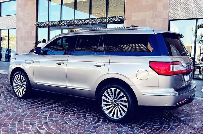 Transportation from SJD Airport to Hotels in Cabo San Lucas - Meeting Points and Accessibility at SJD Airport