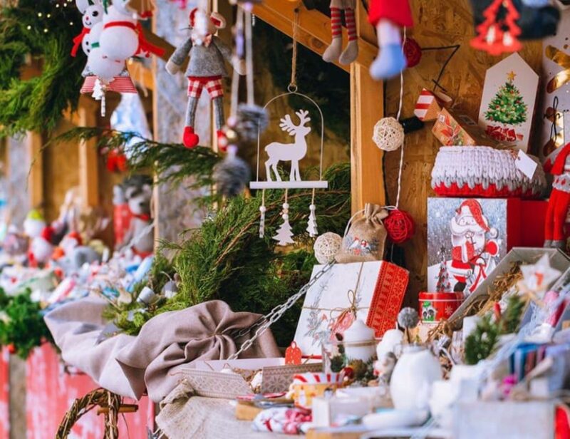 Transylvania: Christmas Markets Private Tour: Brasov & Sibiu - Discovering Dracula’s Legend at Bran Castle