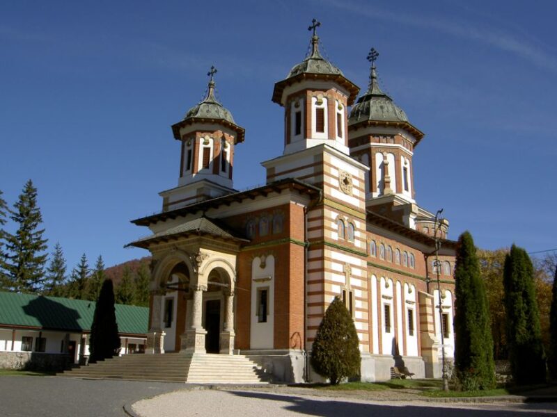 Transylvania: Cultural Full-Day Trip by Minivan - Visiting Sinaia and Peles Castle: Romania’s Royal Heritage