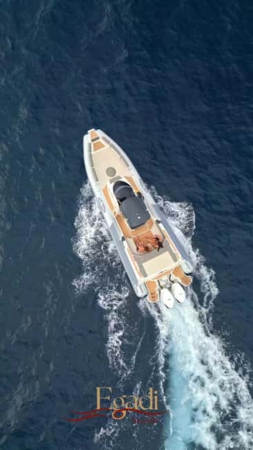 Trapani Tour un giorno alle Egadi Favignana e Levanzo - The Logistics and Group Experience