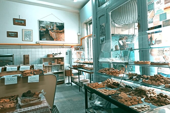 Trastevere Private Food & Wine Tour with Expert Guide - Inclusions and Practical Details of the Tour