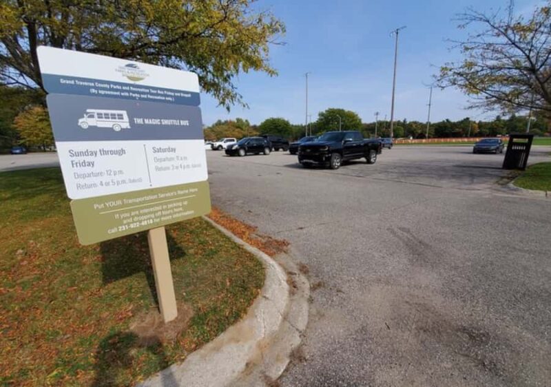 Traverse City: Old Mission Peninsula 4-Hour Sunset Wine Tour - Wine Tastings and Additional Costs