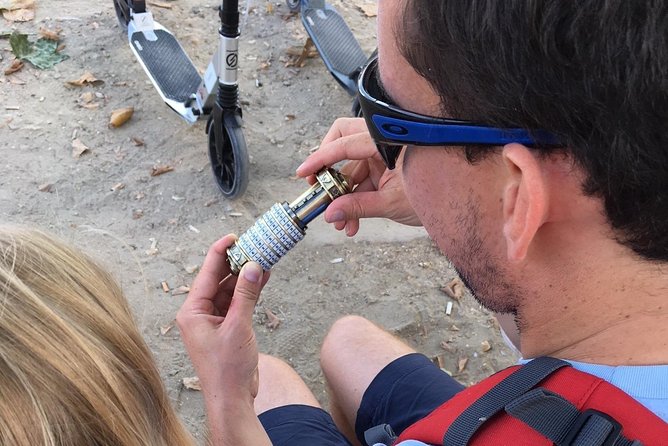 Treasure hunt along the Seine to visit Paris! - The Unique Experience of an Independent Treasure Hunt