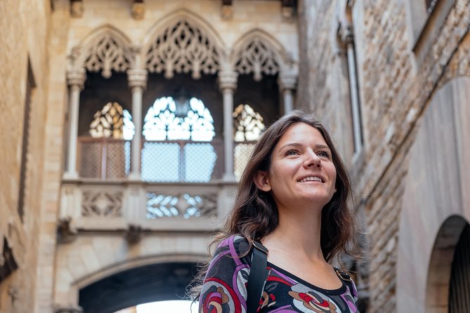 Treasures of Barcelona: Picasso Private Tour - Discover the Picasso Museum’s Architectural Setting