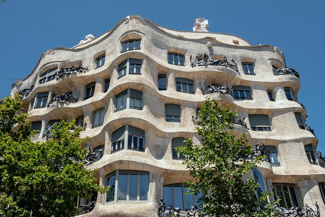 Treasures of Barcelona: Private Gaudi Walking Tour - The Unique Value of a Private Gaudí Tour in Barcelona