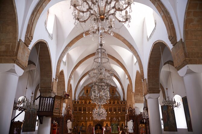 Treasures of Troodos Mountain from Paphos Town - Considerations on Timing and Pacing