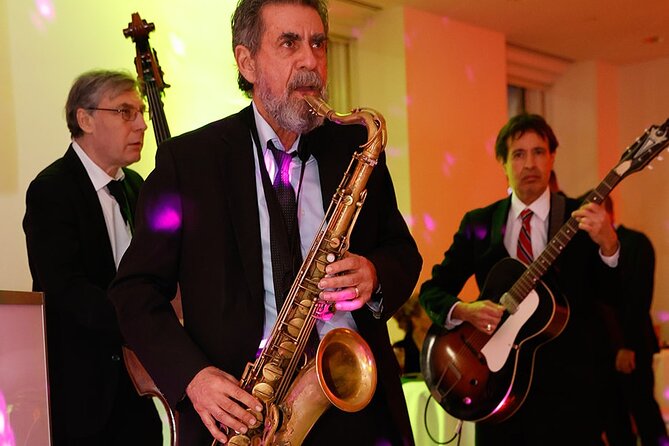 Tree Lighting Ceremony Indoor Viewing from 45 Rockefeller Center - Customer Feedback and Notable Critiques